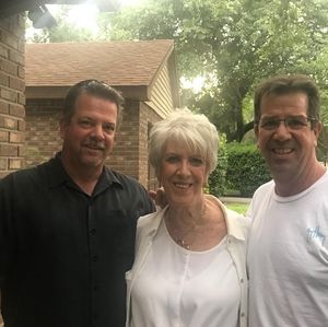 Meet your Posher, Saundra